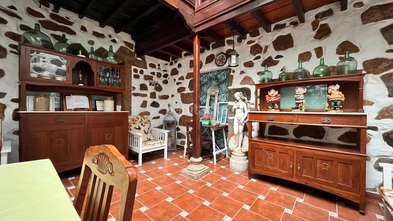 Foto bdf23df5-2663-4473-ac83-f5a91fa8f36a. Casa a calle de la escuela 6 a Teror pueblo Teror