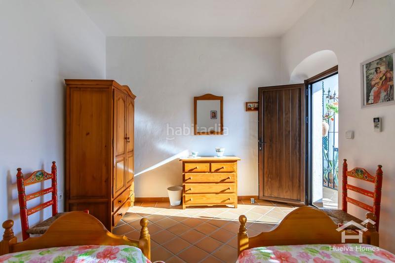 Foto 35fb027d-ff6b-42d4-b292-3a7789e716e8. Chalet en calle calle arrecife 2 en Ayamonte ciudad Ayamonte