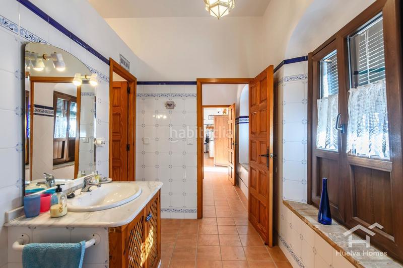 Foto 3ee46aaf-5660-40cb-896f-8619c31c5bba. Chalet en calle calle arrecife 2 en Ayamonte ciudad Ayamonte