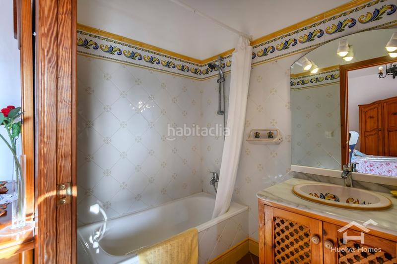 Foto 58ccf622-6a4f-4788-9edf-75f33e034393. Chalet en calle calle arrecife 2 en Ayamonte ciudad Ayamonte