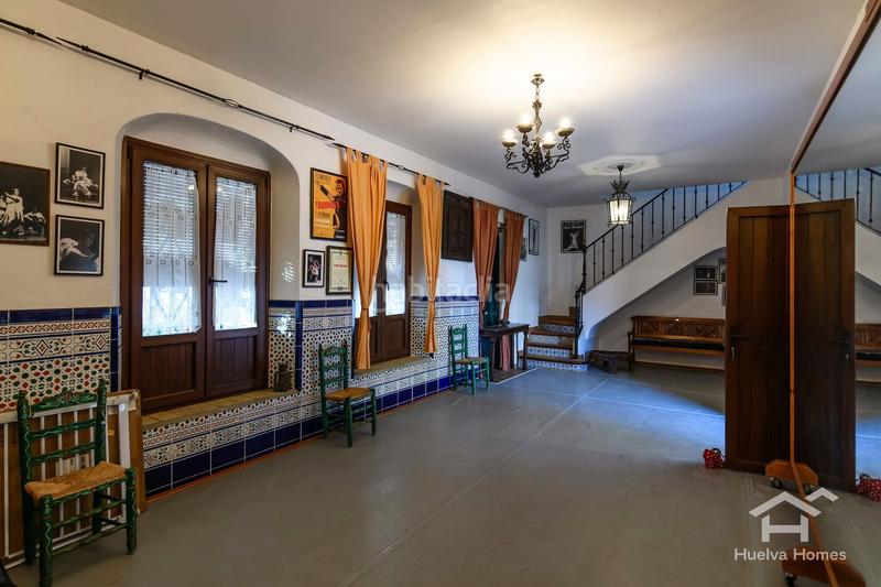 Foto 85a8ec31-3f52-4368-8709-894966e5ac34. Chalet en calle calle arrecife 2 en Ayamonte ciudad Ayamonte