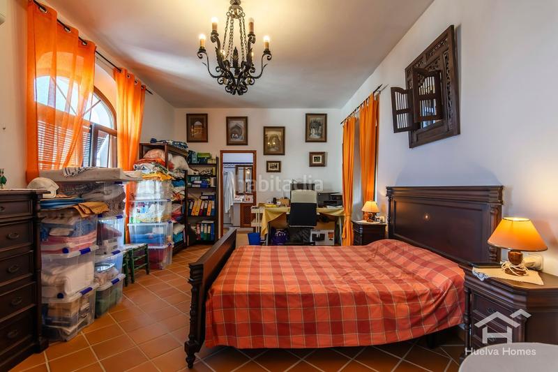 Foto 88ffe7e5-82a9-44e6-8a38-50acc0431ee5. Chalet en calle calle arrecife 2 en Ayamonte ciudad Ayamonte