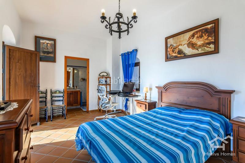 Foto 9a45fe7a-c021-42cd-8378-13c2991f7421. Chalet en calle calle arrecife 2 en Ayamonte ciudad Ayamonte