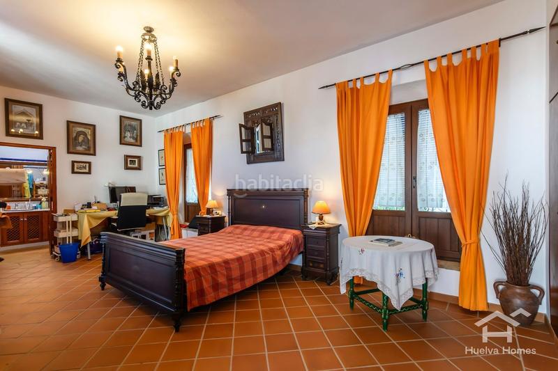 Foto bff309e7-cc4a-46ad-b2ca-bb414de529a2. Chalet en calle calle arrecife 2 en Ayamonte ciudad Ayamonte