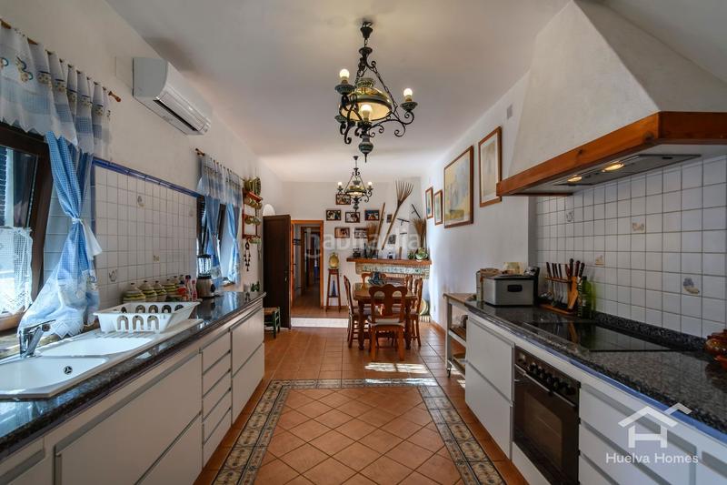 Foto 1ddecf3c-294a-4f18-a046-16bcf1ccfa45. Xalet a calle calle arrecife 2 a Ayamonte ciudad Ayamonte