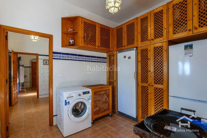 Foto 49f21a42-bef4-4fef-84e8-b0138a8c4750. Xalet a calle calle arrecife 2 a Ayamonte ciudad Ayamonte