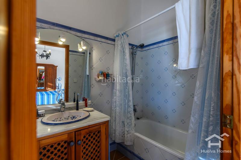 Foto 65262850-ede5-455d-83a0-7a9ed93aed55. Xalet a calle calle arrecife 2 a Ayamonte ciudad Ayamonte