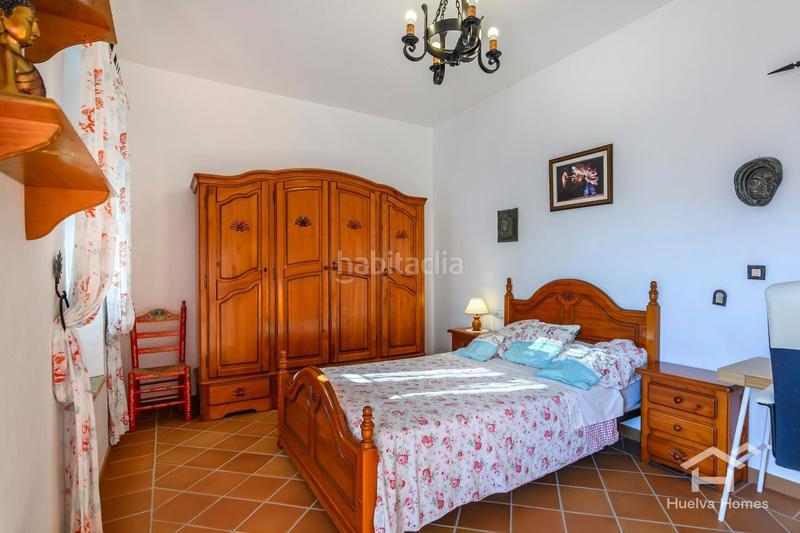 Foto b69e8cd0-479d-4504-895a-7f48d28bcb8a. Xalet a calle calle arrecife 2 a Ayamonte ciudad Ayamonte