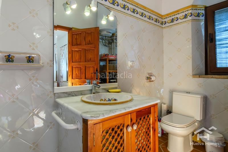 Foto c6bd665b-b8e5-4ab6-8b9e-b4c13b0612e7. Xalet a calle calle arrecife 2 a Ayamonte ciudad Ayamonte