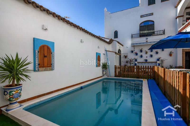 Foto e7381ee1-f0e7-43b4-a152-6db3dd91313e. Xalet a calle calle arrecife 2 a Ayamonte ciudad Ayamonte