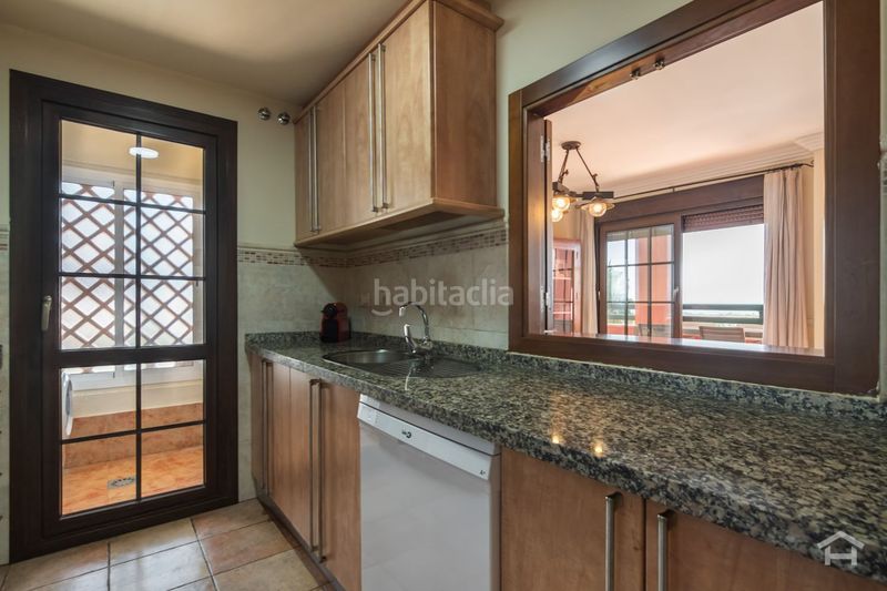 Foto 094519fb-a889-4d7e-be5f-ae647f20fa45. Apartamento en avda. de los cisnes 7 en Punta del Moral Ayamonte