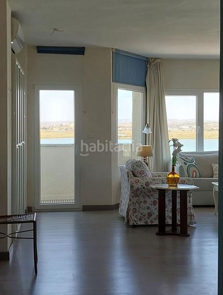 Foto f7ea829d-082a-4ed6-b65d-bcb2ef65a5a3. Piso en avenida avda. del muelle de portugal 39 en Ayamonte