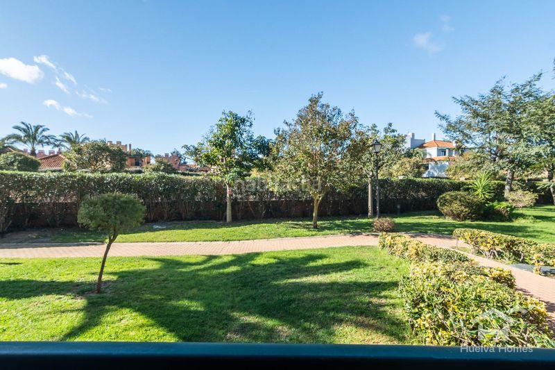 Foto 2b091fb0-1099-4407-a1cd-774cb40e32f2. Apartamento en calle calle casa de santa margarita 15 una joya entre el golf y el mar luminosidad, tranquilidad y calidad de vida en prado golf en Ayamonte