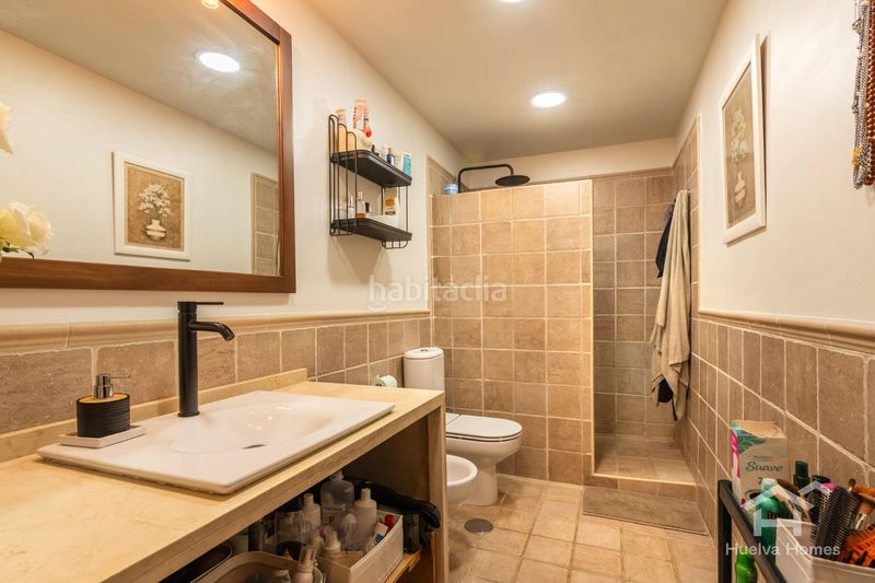 Foto 3b2340f1-e7a8-4ebb-a212-09e0c75c4981. Apartamento en calle calle casa de santa margarita 15 una joya entre el golf y el mar luminosidad, tranquilidad y calidad de vida en prado golf en Ayamonte