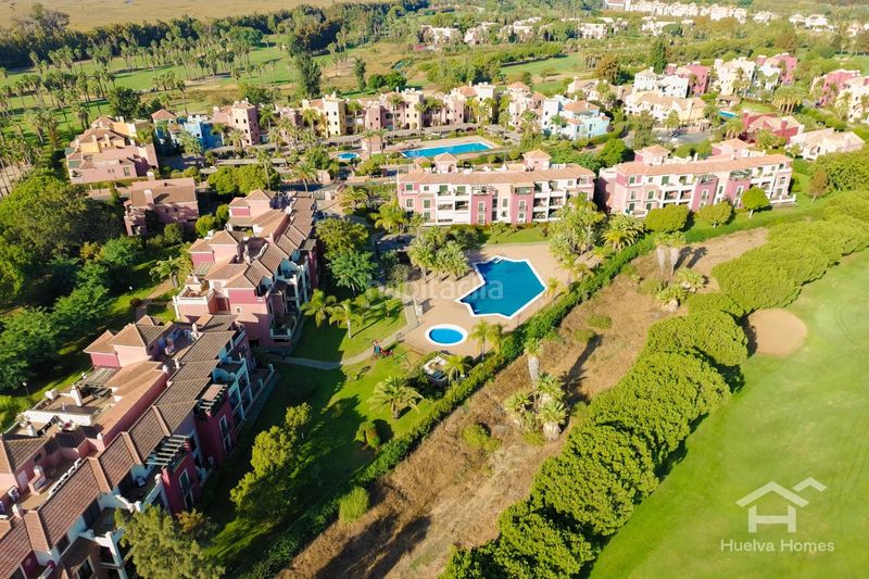 Foto d6dcb20a-f1ba-45b8-8bb1-1c4605501522. Apartamento en calle calle casa de santa margarita 15 una joya entre el golf y el mar luminosidad, tranquilidad y calidad de vida en prado golf en Ayamonte
