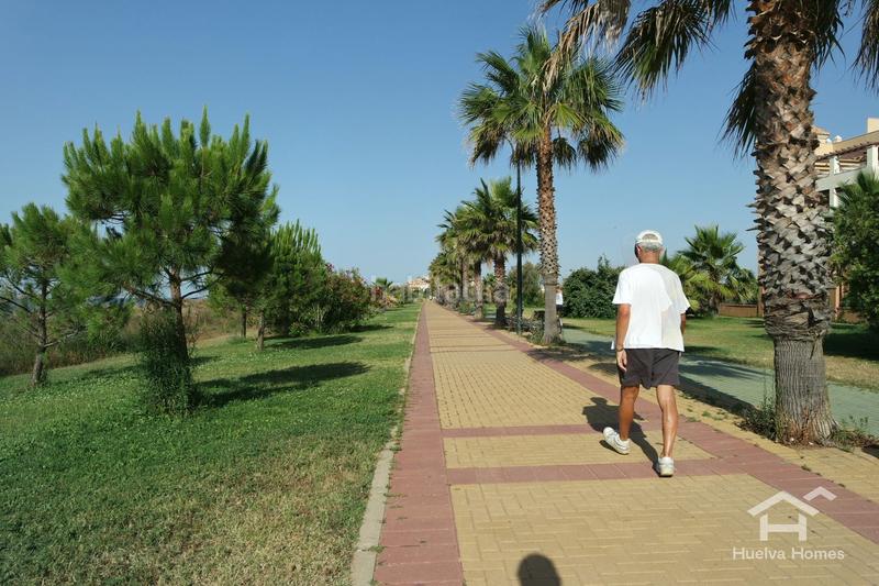 Foto 90294884-abf5-4cd2-bc85-f54a31043e68. Piso en avenida avda. de la mojarra 24 en Punta del Moral Ayamonte