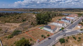 Residential Plot in Calle calle rubén darío 33. Parcela exclusiva con vistas al guadiana y portugal, con todas l