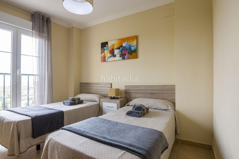 Foto fdc25842-00ef-4654-9bd8-ae82a305a097. Piso en avenida avda. del real 30 en Isla Canela Ayamonte