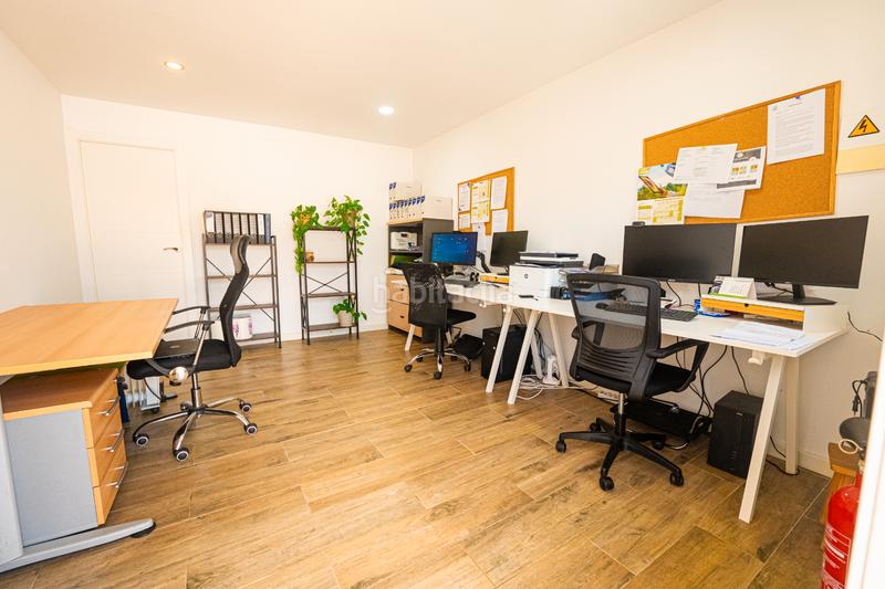 Foto 15672b94-a985-4406-b36a-1fdcdfe256ce. Casa amb xemeneia calefacció aparcament a Santa Oliva