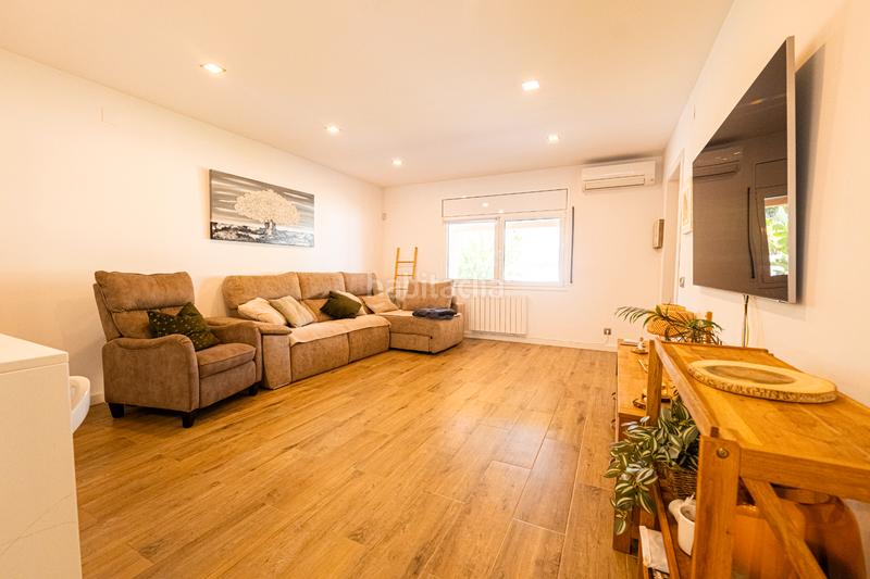 Foto 1b9ee75d-1f70-49f2-af69-dffcd65396ac. Casa amb xemeneia calefacció aparcament a Santa Oliva