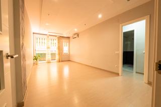 Etagenwohnung in Centre