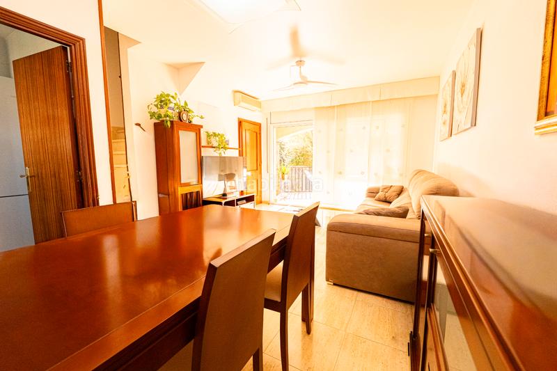 Foto c0a60bf8-ed70-4ef2-90ae-3b5926acad94. Casa a schiera con parcheggio in La Franquesa-Oasis Park Vendrell (El)