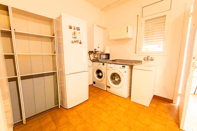 Foto 6b1bb483-5470-4ab7-9ea9-28bbe85df3bb. Casa adossada amb aparcament a La Franquesa-Oasis Park Vendrell (El)