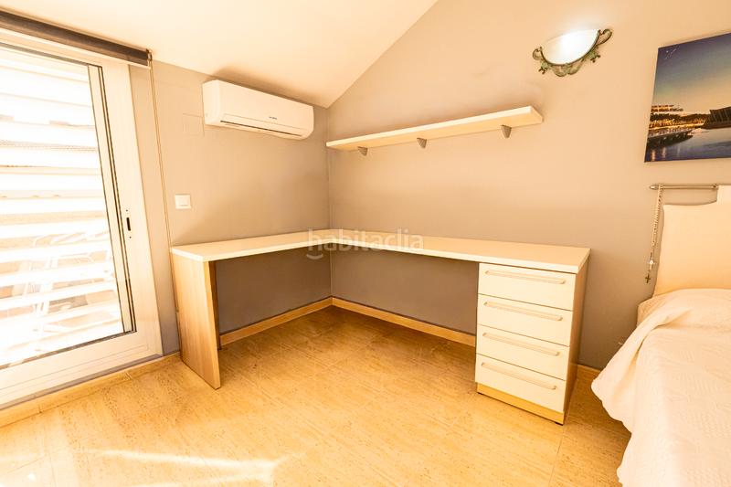 Foto b89dd2c6-de65-4416-bc6f-c12face3d3c2. Casa adossada amb aparcament a La Franquesa-Oasis Park Vendrell (El)