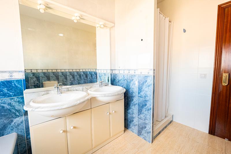 Foto 1ac06e9a-2161-44fc-a481-5daf6b14bffc. Maison jumelée avec parking dans La Franquesa-Oasis Park Vendrell (El)