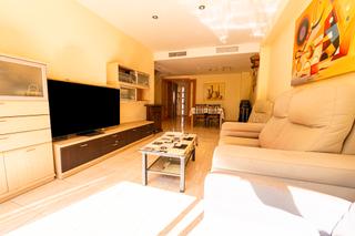 Semi detached house in Centre