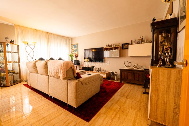 Foto 13d57ac1-b1ab-40a1-a21b-1c78b01e0e0c. Pis a carrer d'emili miró 8 a Centre Vendrell (El)