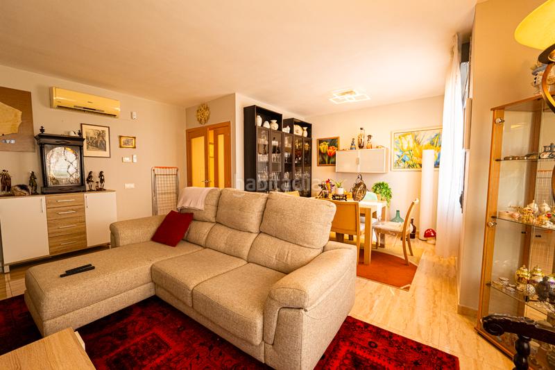 Foto 80531124-c13e-4f28-a6fb-5b2dbee43a4e. Pis a carrer d'emili miró 8 a Centre Vendrell (El)