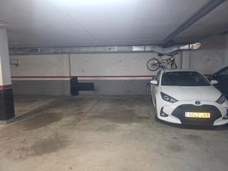 Location Parking voiture  Carrer del president companys. ¡plaza de parking en alquiler!