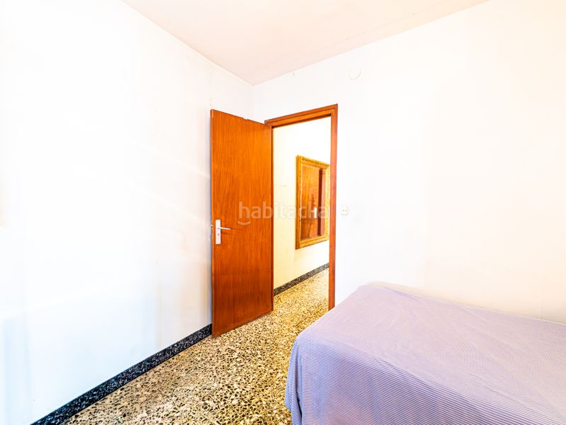 Foto 57cc5972-a85a-410d-8ba9-6e0b8d3e006f. Edificio en Arboç (L´)