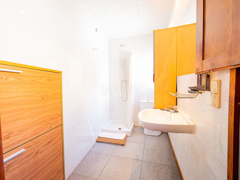 Foto 6856ae0c-7724-44d1-a1af-8f4e781a7119. Edificio en Arboç (L´)