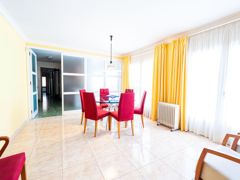 Foto dec2e53a-8e91-4514-8af0-ef06e2e955d5. Edifici a Arboç (L´)