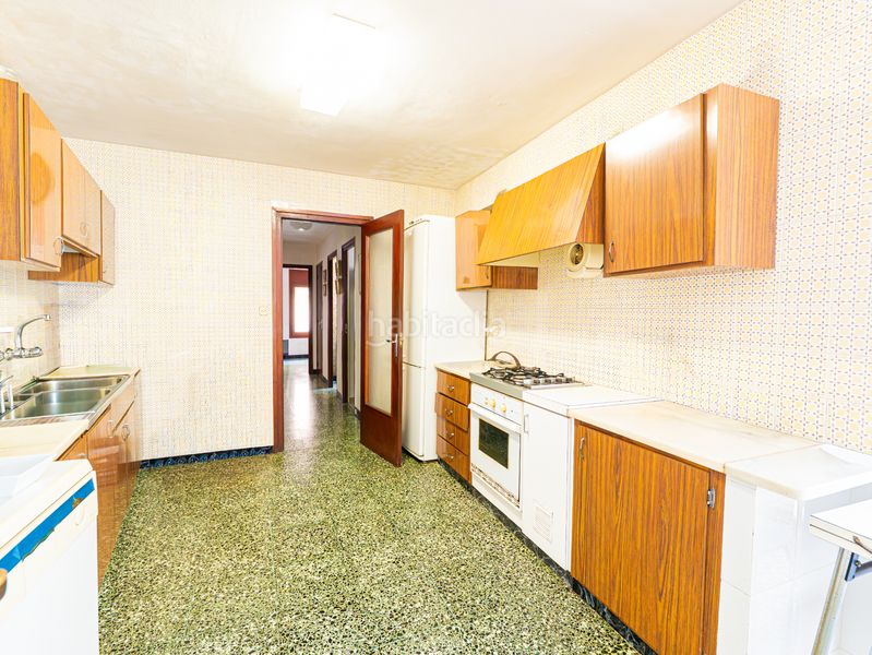 Foto fe2459a7-298f-4a5e-8cd1-baff8b7b56b6. Edifici a Arboç (L´)