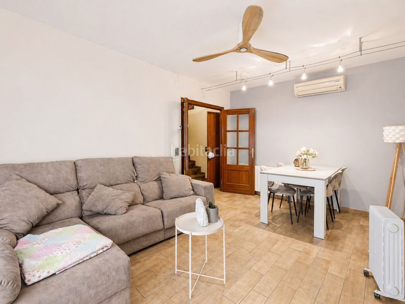 Foto 3a53f425-135a-4a72-8f43-77be8e57d3b0. Casa a schiera con riscaldamento parcheggio in Centre Vendrell (El)