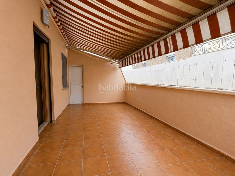 Foto 5752f04c-4916-428e-b504-0a576054d78b. Casa a schiera con riscaldamento parcheggio in Centre Vendrell (El)