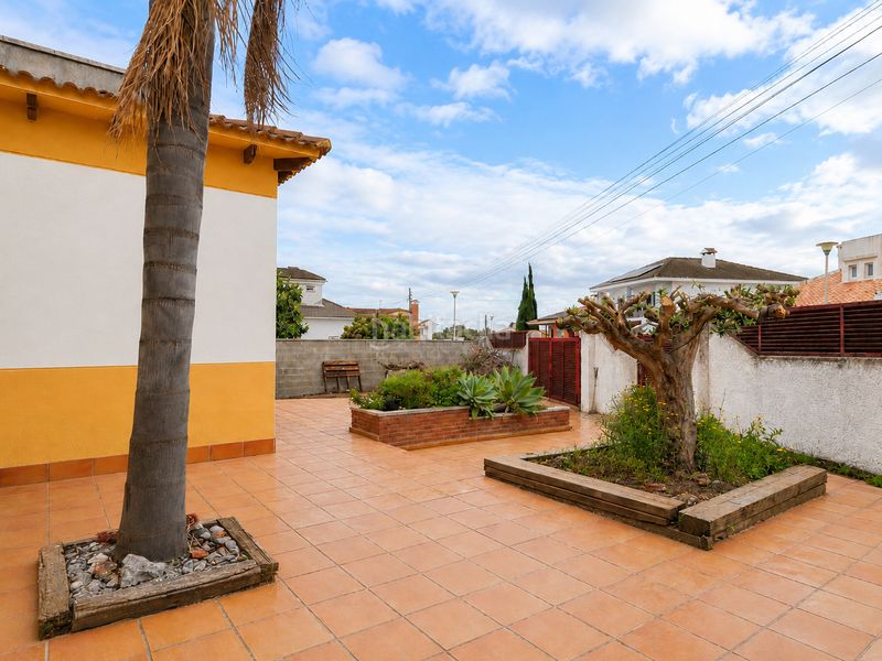 Foto 16afb056-3814-4aa2-bb44-f23dd5fb6247. Casa amb calefacció aparcament piscina a La Franquesa-Oasis Park Vendrell (El)