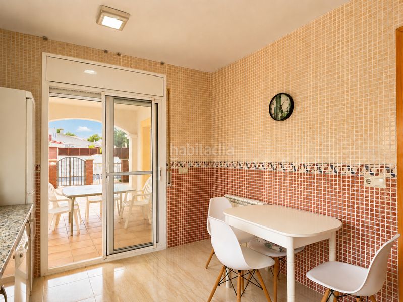 Foto 5c84a6dc-7595-4f71-bef4-3c6a4744d640. Casa amb calefacció aparcament piscina a La Franquesa-Oasis Park Vendrell (El)