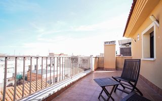 �tico  Carrer de les hortes