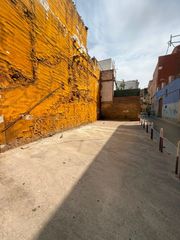 Terreno residencial  Carrer nou