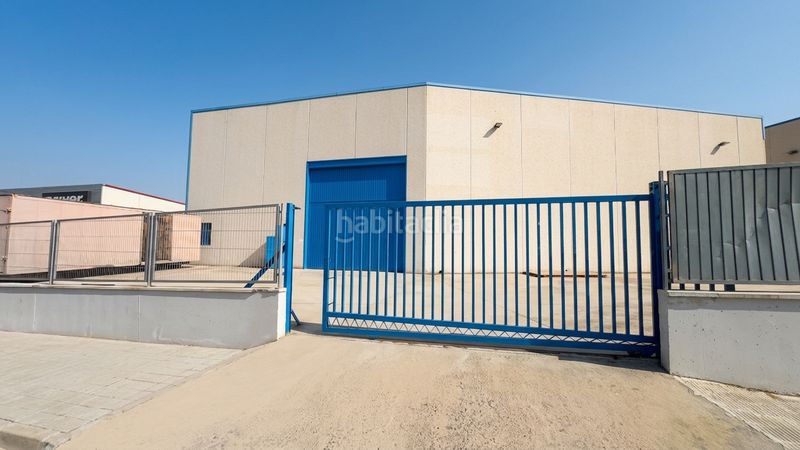 Foto 65676086-cc3a-4dd9-b5ed-ee86dc5a1255. Location bâtiment à usage industriel dans Centre Vendrell (El)