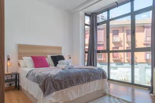 Miete Appartement in Calle de la sierra de javalambre 2. Fantstico alojamiento temporal que tiene el espacio adecuado pa