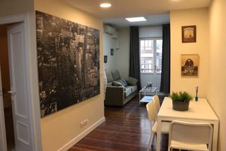 Miete Appartement  Villarías kalea 4. Piso con wifi de 2 hab, dos baños y salon con sofa cama, recien