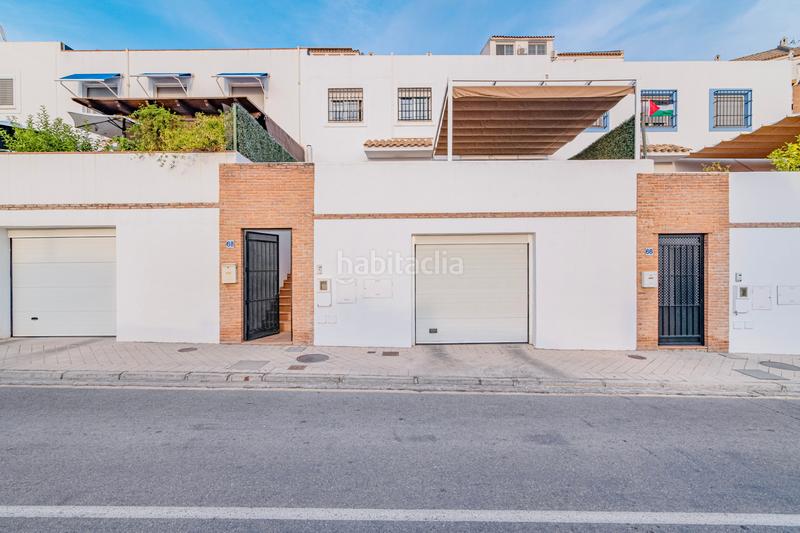 Foto bcf9fefa-c219-470e-b901-3bd9883b1324. Casa adosada  junto al albaicín... en Granada