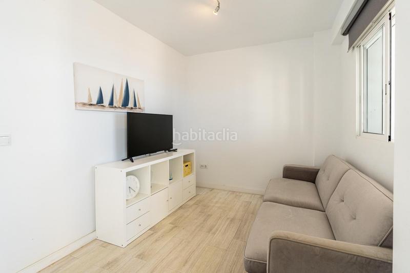 Foto df685f28-bf8e-4c23-ad1b-7b3a72fc2719. Semi detached house in paseo maritimo el pedregal 21 in Málaga