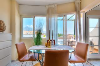 Appartement à Calle las ventas-nva andalucia 13. Apartamento de 2 dormitorios con aparcamiento doble y 106m const