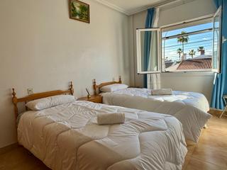 Location Rez-de-chaussée  Calle zeus-claras. Bungalow los narejos